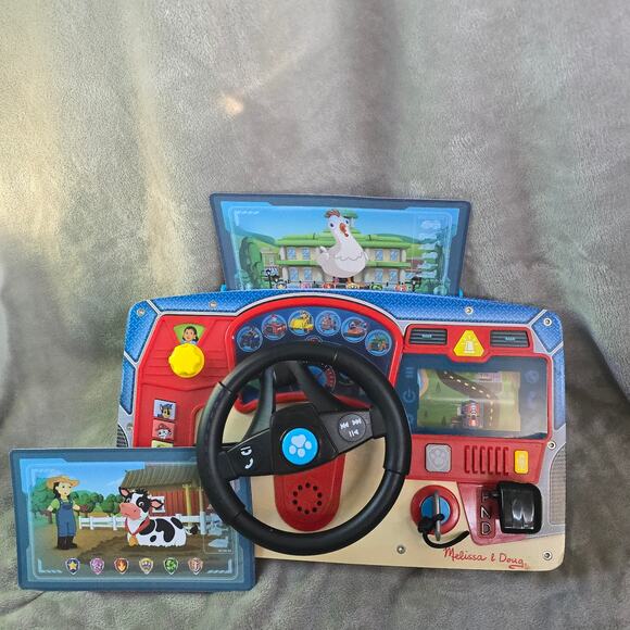 Melissa & Doug PAW Patrol Dashboard Steering Wheel Toy 3 Cards No Batteries - Picture 1 of 8